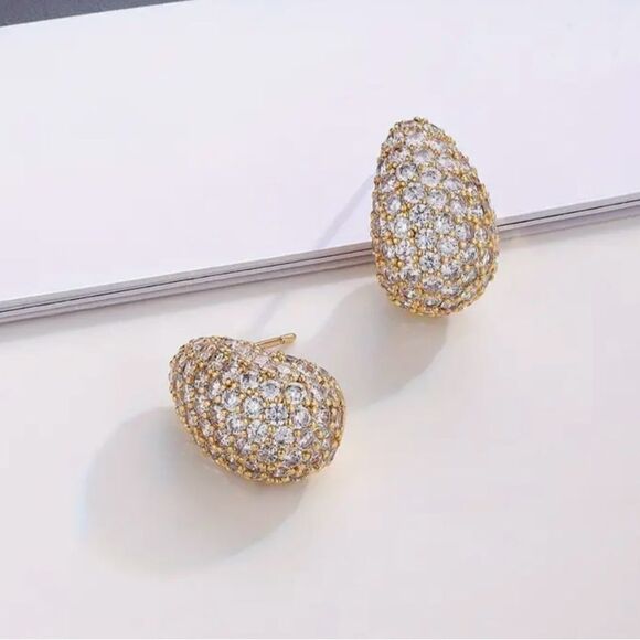 🎊 NEW Swarovski sparkling crystal teardrop earrings 🎊 - Picture 5 of 5